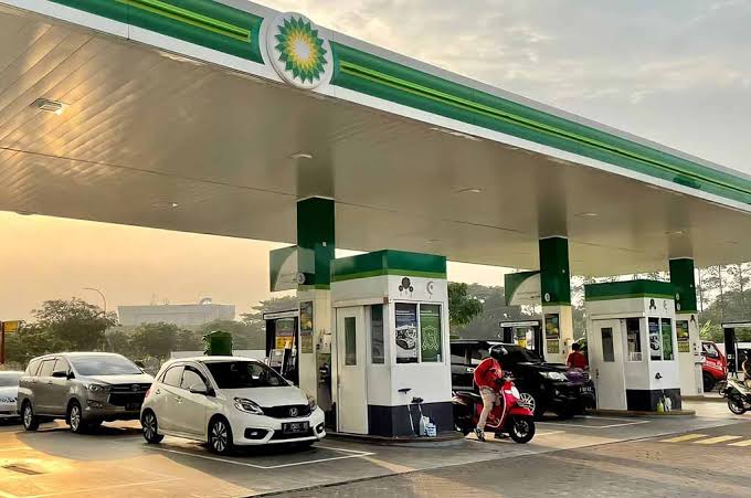 Kebijakan Bahlil Paksa Swasta Bergantung ke Pertamina Dinilai Perburuk Iklim Usaha