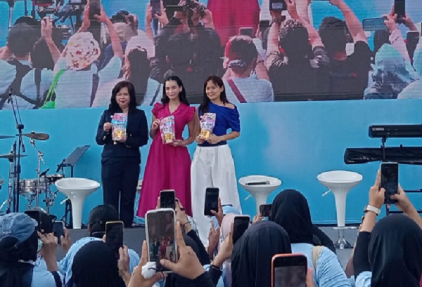 Royale by SoKlin Hadirkan Inovasi UV Serum, Solusi Pakaian Wangi Seharian untuk Wanita Aktif